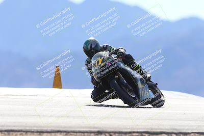 media/Dec-08-2024-CVMA (Sun) [[267e5a7075]]/Race 4-Amateur Supersport Middleweight/